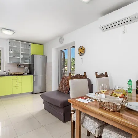 Lovely In With Wifi Apartament *