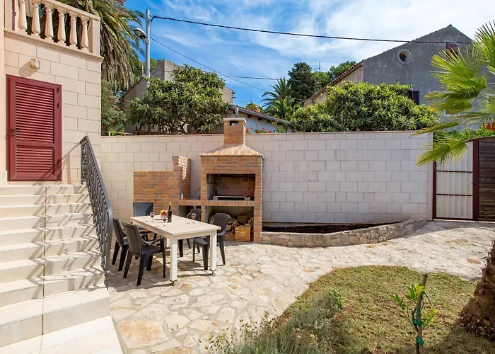 Awesome In Apartament Veli Lošinj