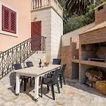2 Bedroom In * Veli Lošinj